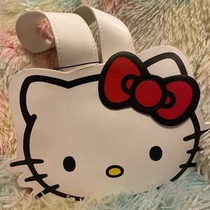 mini cute little hello kitty purse 💗